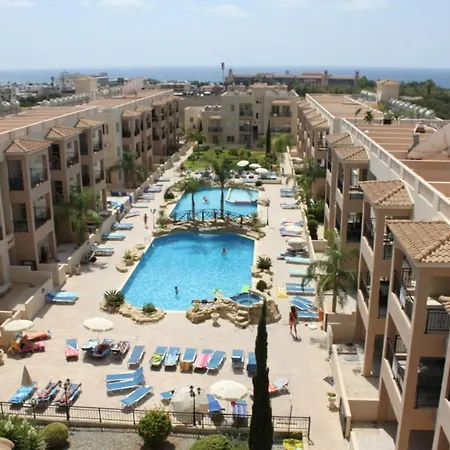 Noyas Place- Amazing 2bdrm With Swimming Pool Complex * Paphos