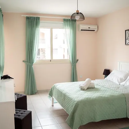 Noyas Place- Amazing 2bdrm With Swimming Pool Complex * Paphos